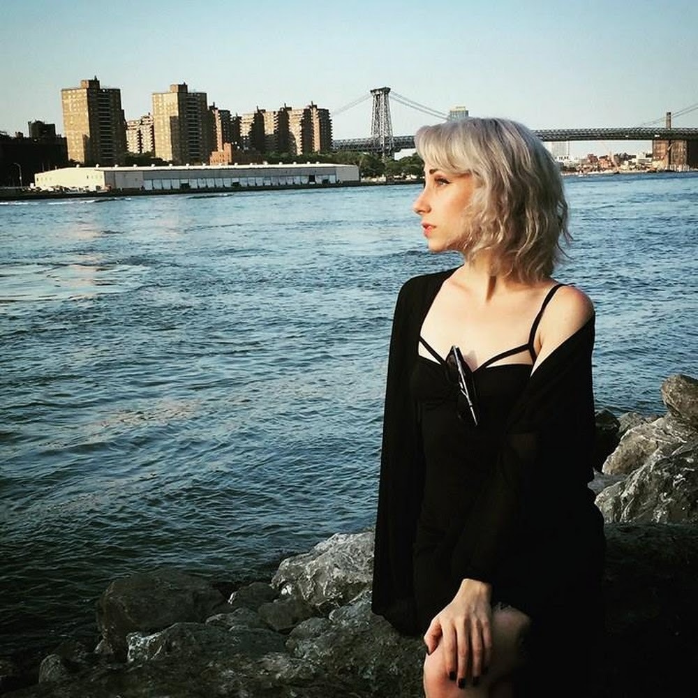 Meet your Posher, Abigail